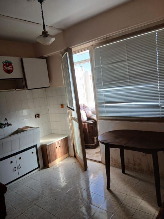 Продава се Тристаен апартамент в с. Маленово, Област Ямбол - 70 кв.м за 875 €/кв.м - Снимка #1