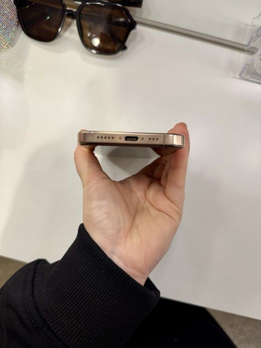 İphone 16 pro 256GB