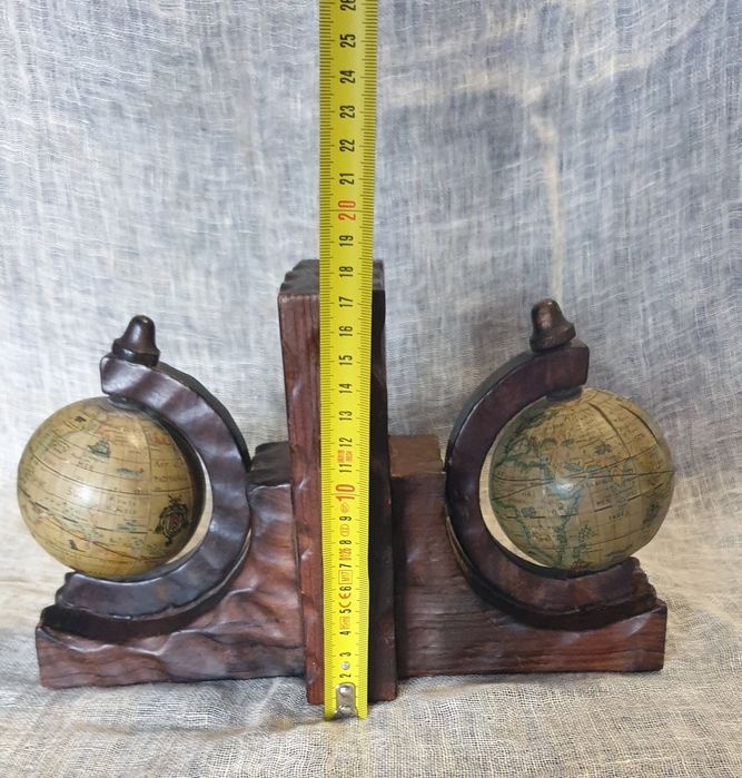 Ефектни стопери за книги