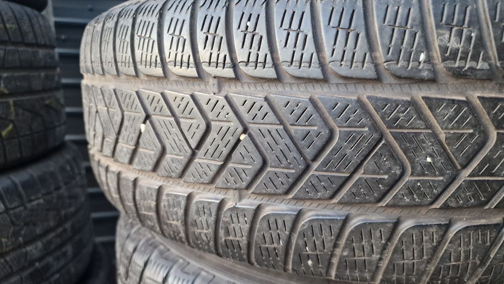 215 65 17 Pirelli Seal 4 anvelope iarna ca noi