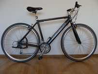 Bicicleta Merida, oras-trekking, roti 28, cadru aluminiu, Deore LX