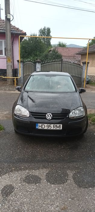 Vând golf 5 1.4 benzină