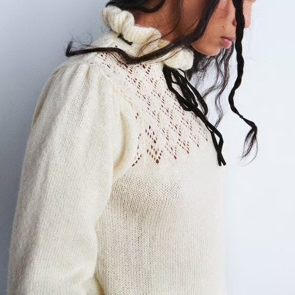 Pulover Zara cu detalii