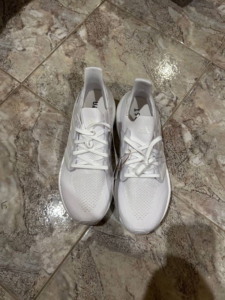 Adidas ultraboost 5