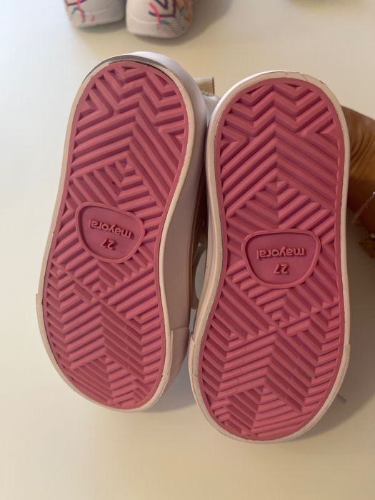 Обувки за момиче mayoral  и Skechers