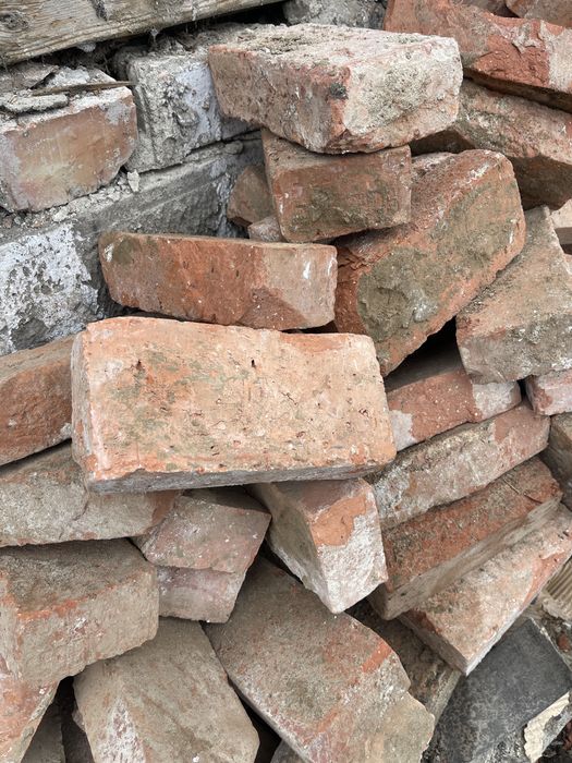 Vand caramida din demolari