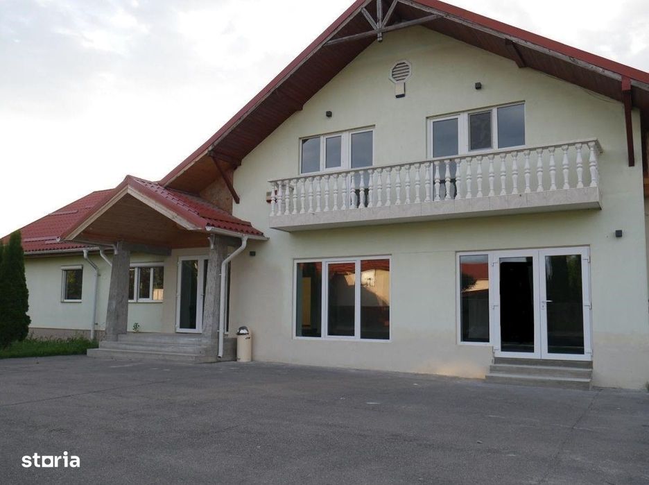 Casa cu 7 camere de vazare in Stupini