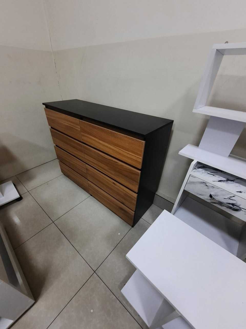 Комод честир Komod