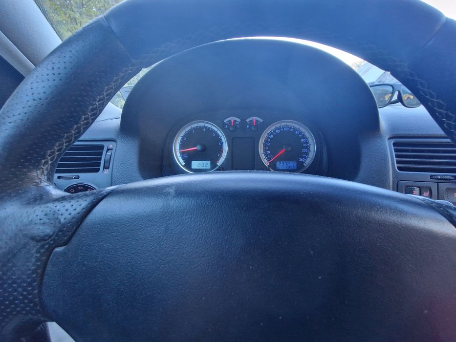 Vând golf 4 1.6 16 valve