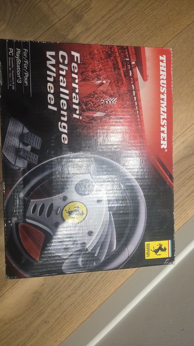 Volan gaming Ferrari