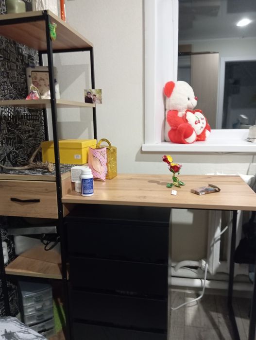 Продам компьютерный столик