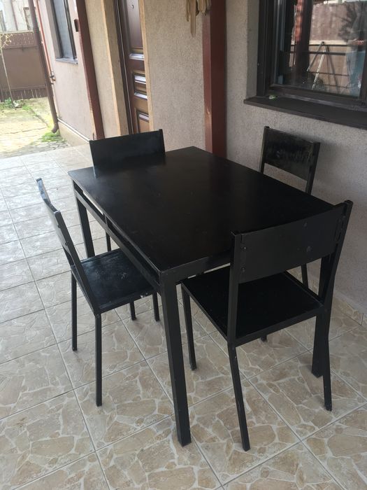 Masa cu 4 scaune pentru bucatarie, living
