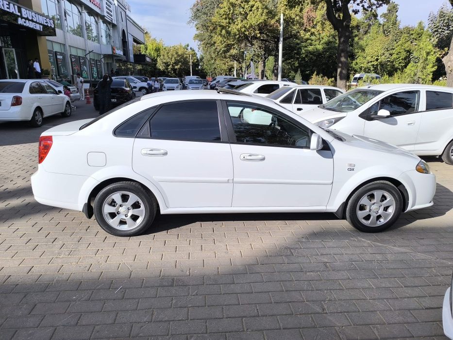 Gentra 2022 3-Pozitsiya Avtomat Full MetanGaz bor Kreditga 14% dan !