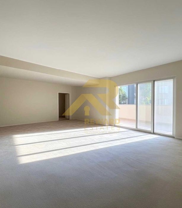 Продава се Тристаен апартамент в София, Овча купел - 86 кв.м за 1652 €/кв.м - Снимка #2