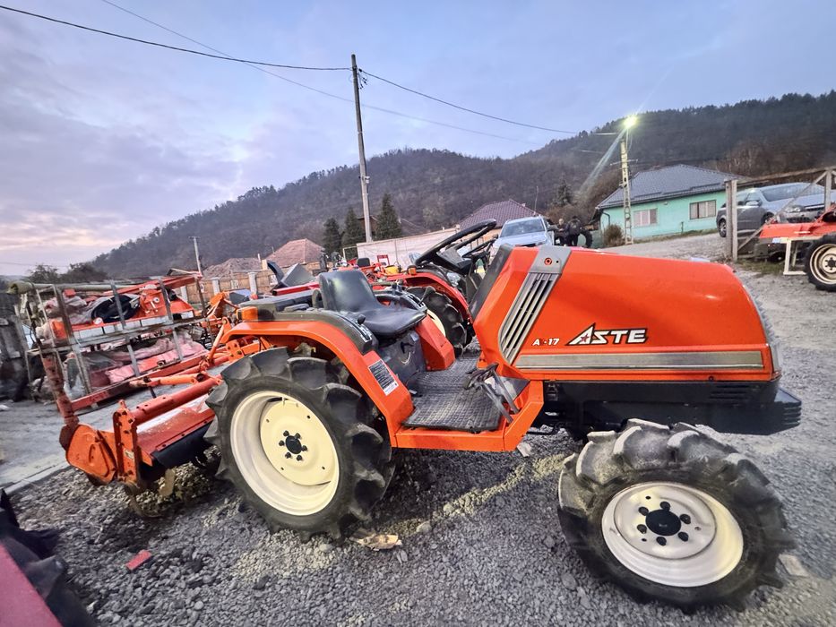 Tractor Japonez tractoras Japonez Kubota  Aste 17  4x4