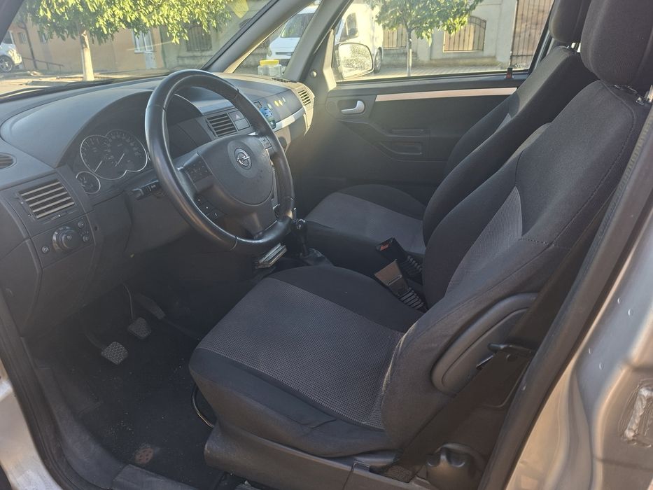 Opel Meriva 1.4 benzina din 2005