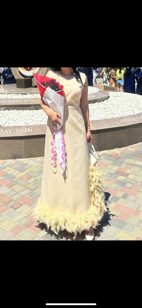 Пальто турецкого бренда, платье на выпускной