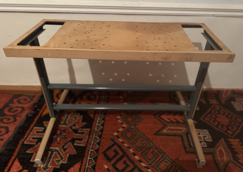 Подставка под телевизор