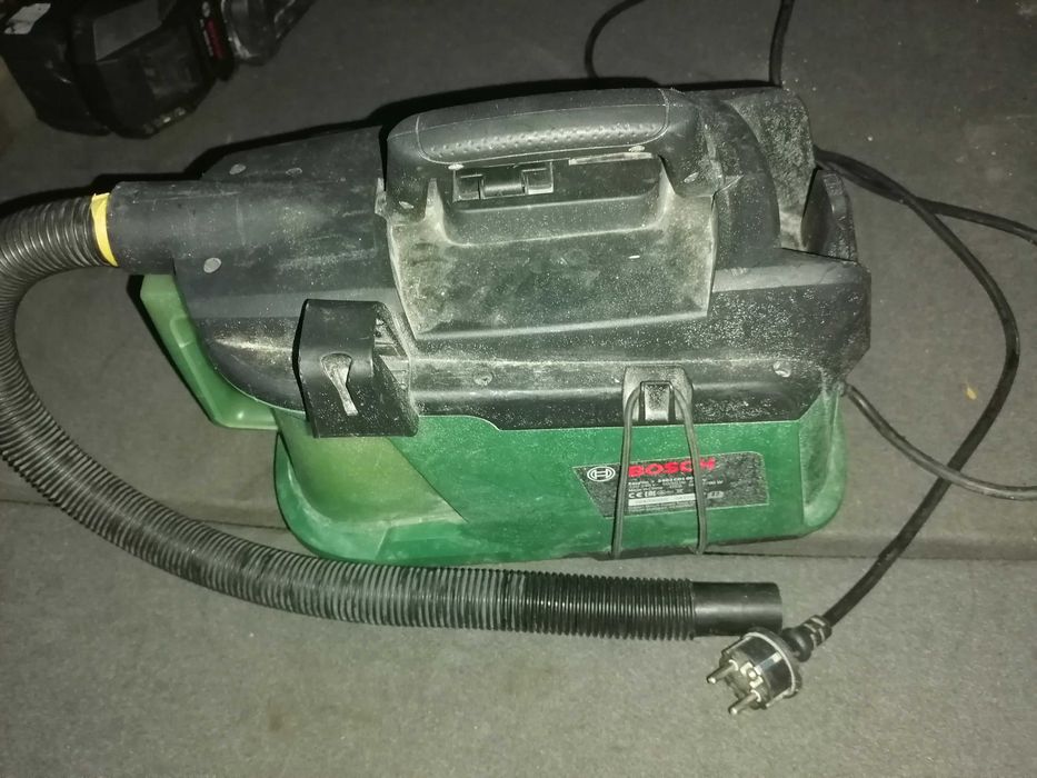 Aspirator BOSCH EasyVac 3 model 2020 1000-2000W import Germania