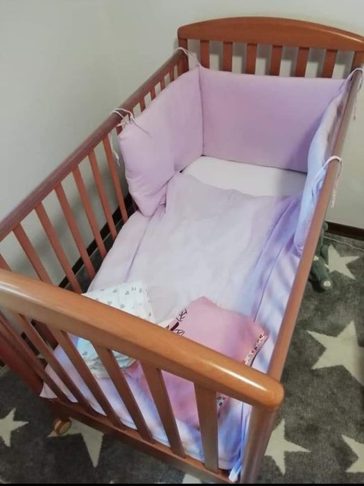 Vând pătuț lemn masiv bebe