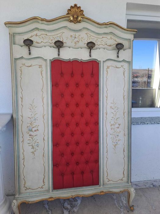 Cuier perete în stil venețian