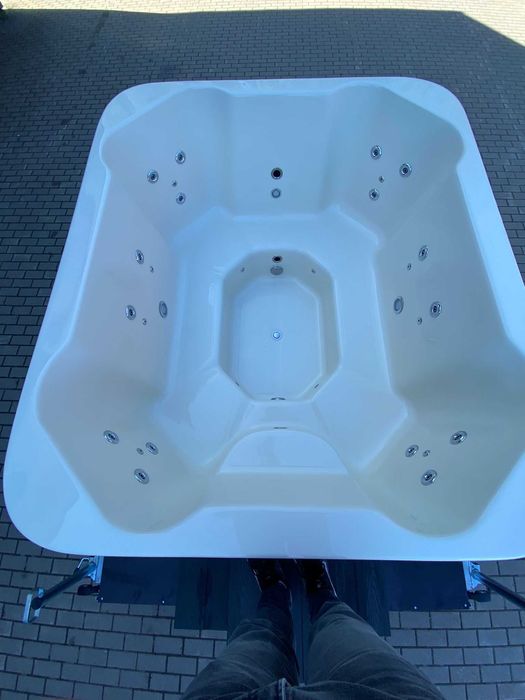 Ciubar mobil dreptunghiular pe remorca