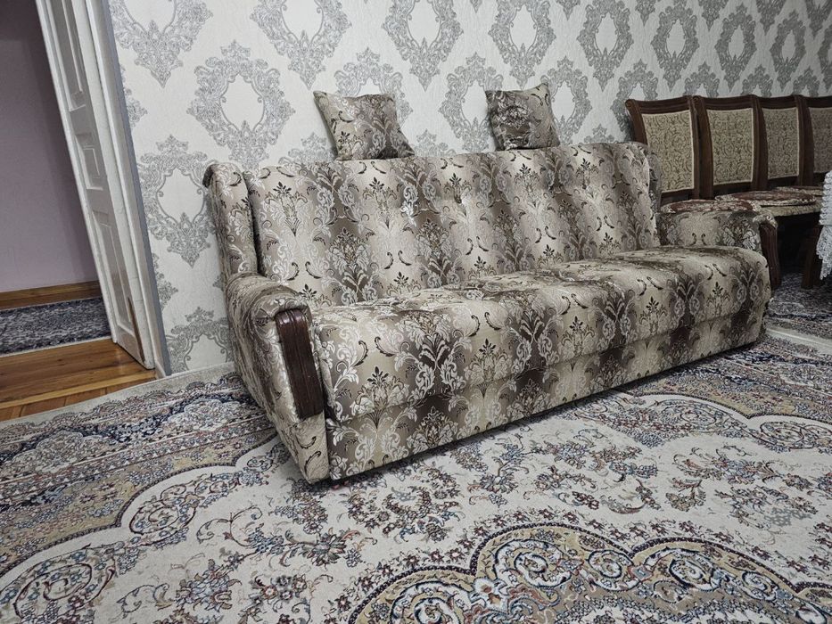 Диван и кресла в хорошем состоянии