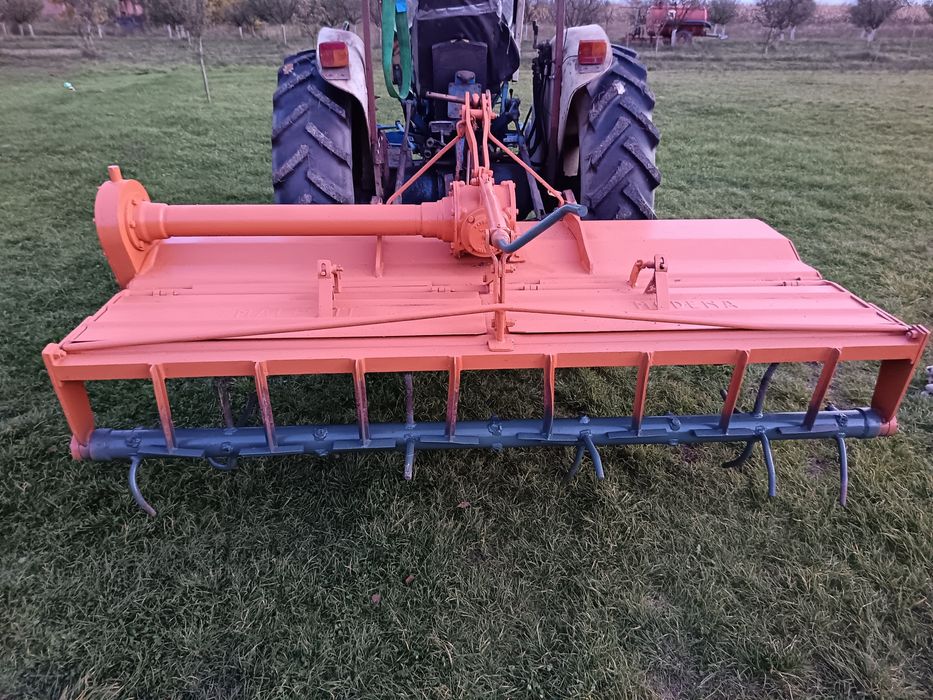 Freza tractor   250