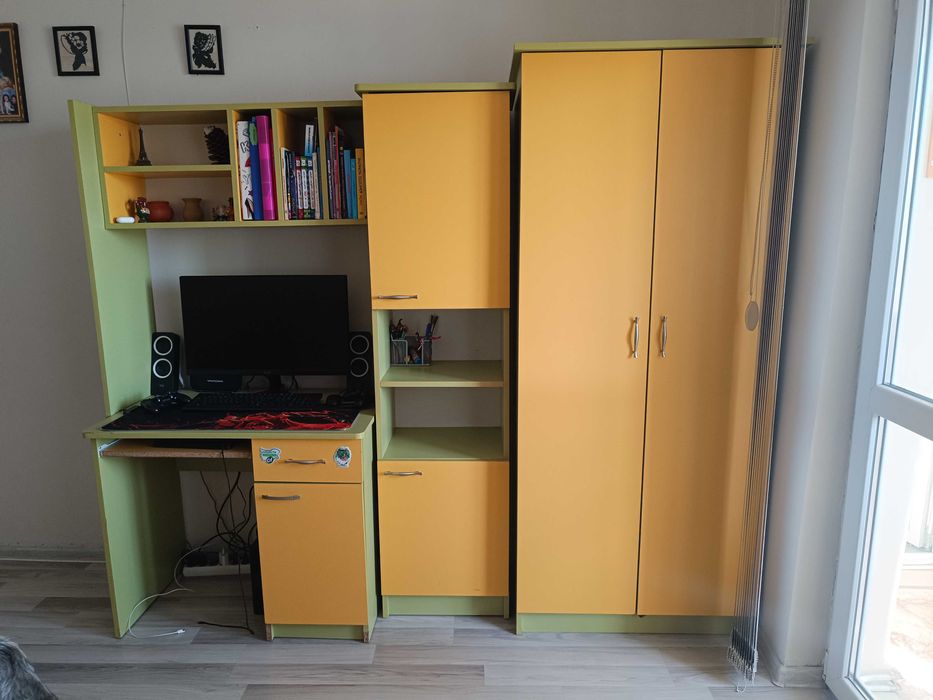 Продавам детско обзавеждане