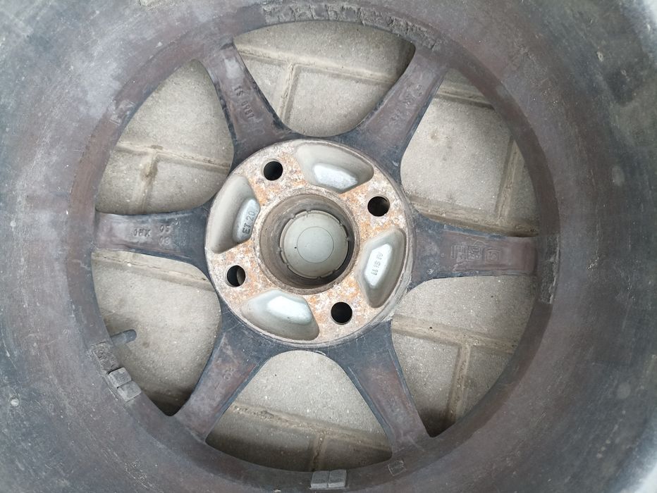 Jante aliaj 4*108 Peugeot anvelope continental 185/65/15