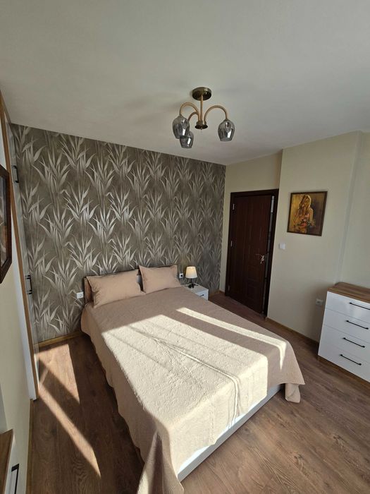 Частно лице продава нов тристаен апартамент