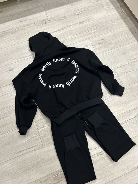 Нови дамски екипи Размери М и С / На Speedway  на промоционялна цена