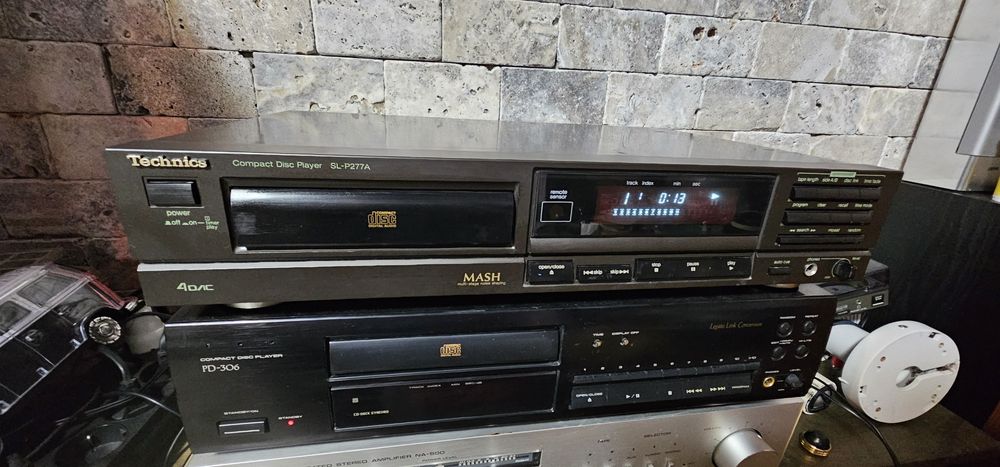 Cd player technics sl p277a in stare f buna