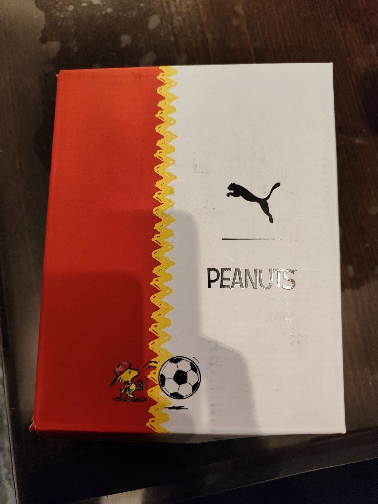 Продавам чисто нови обувки Puma Peanuts