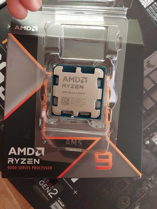 AMD Ryzen 9 9900X + Asus TUF Gaming B650-E Wi-Fi