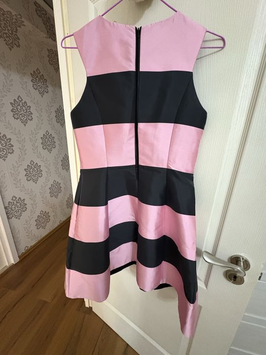 Rochie din tafta pentru ocazii