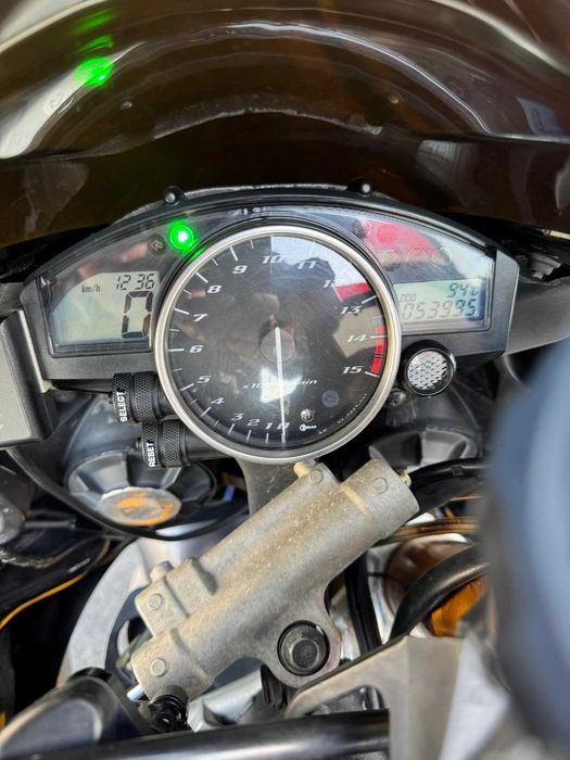 Yamaha R1 RN12 2006