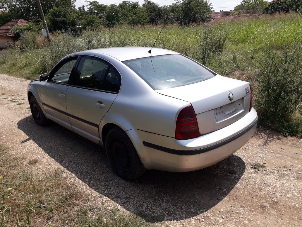 Skoda Superb Шкода Супърб 1.9 дти 131 коня На части 5 скорости