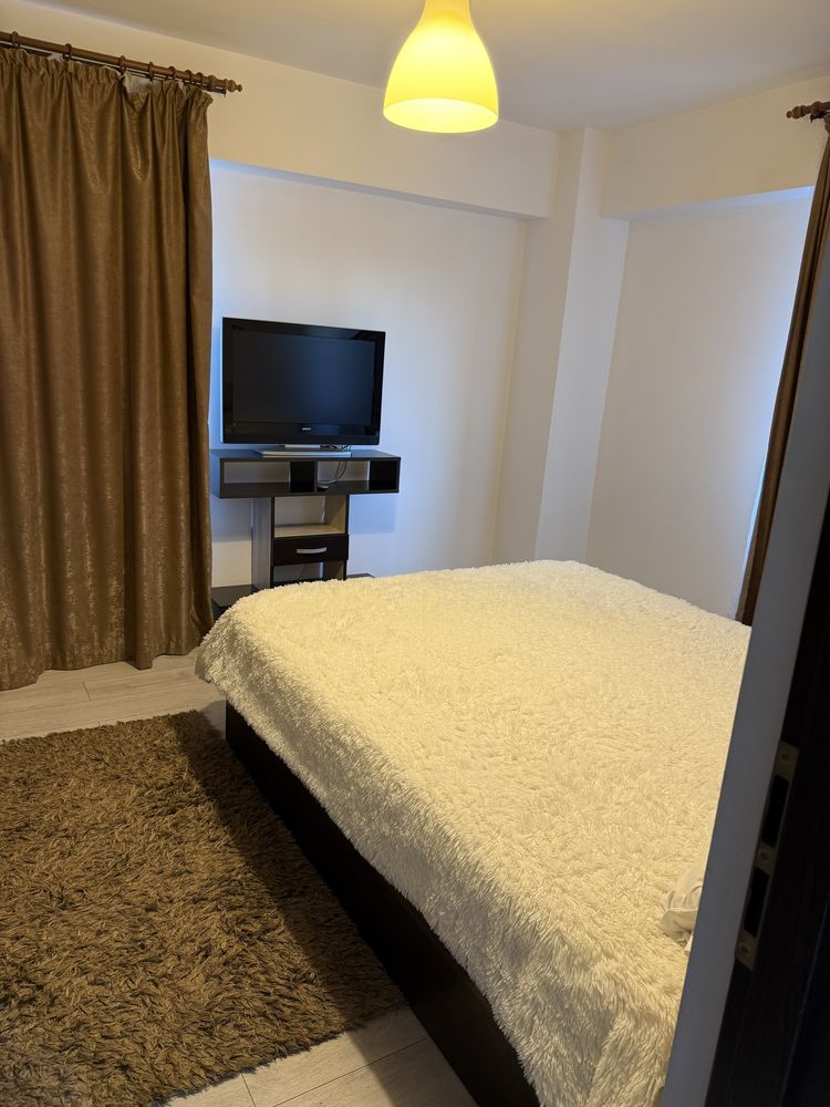 Proprietar inchiriez apartament 2 cam.langa Palas