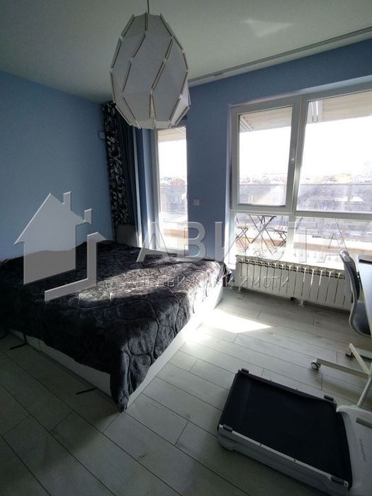 Дава се под наем Тристаен апартамент в София, Център - 135 кв.м за 1000 € - Снимка #8