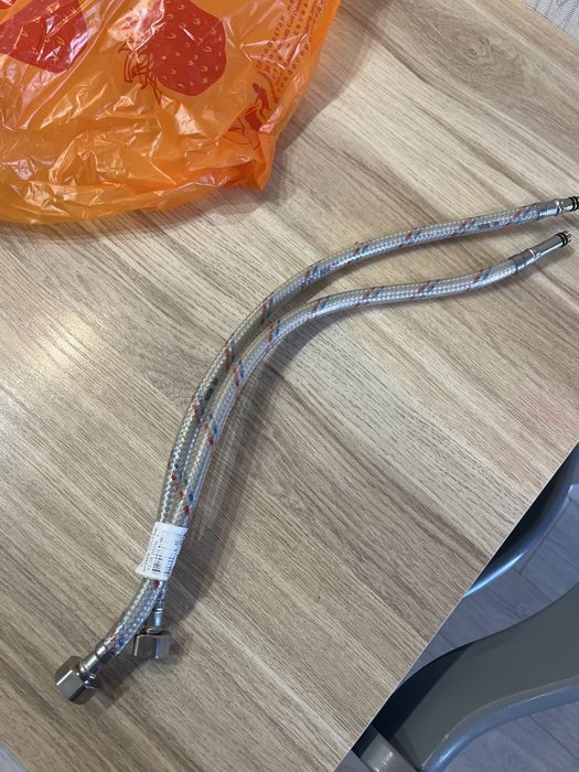 Шланг под раковину