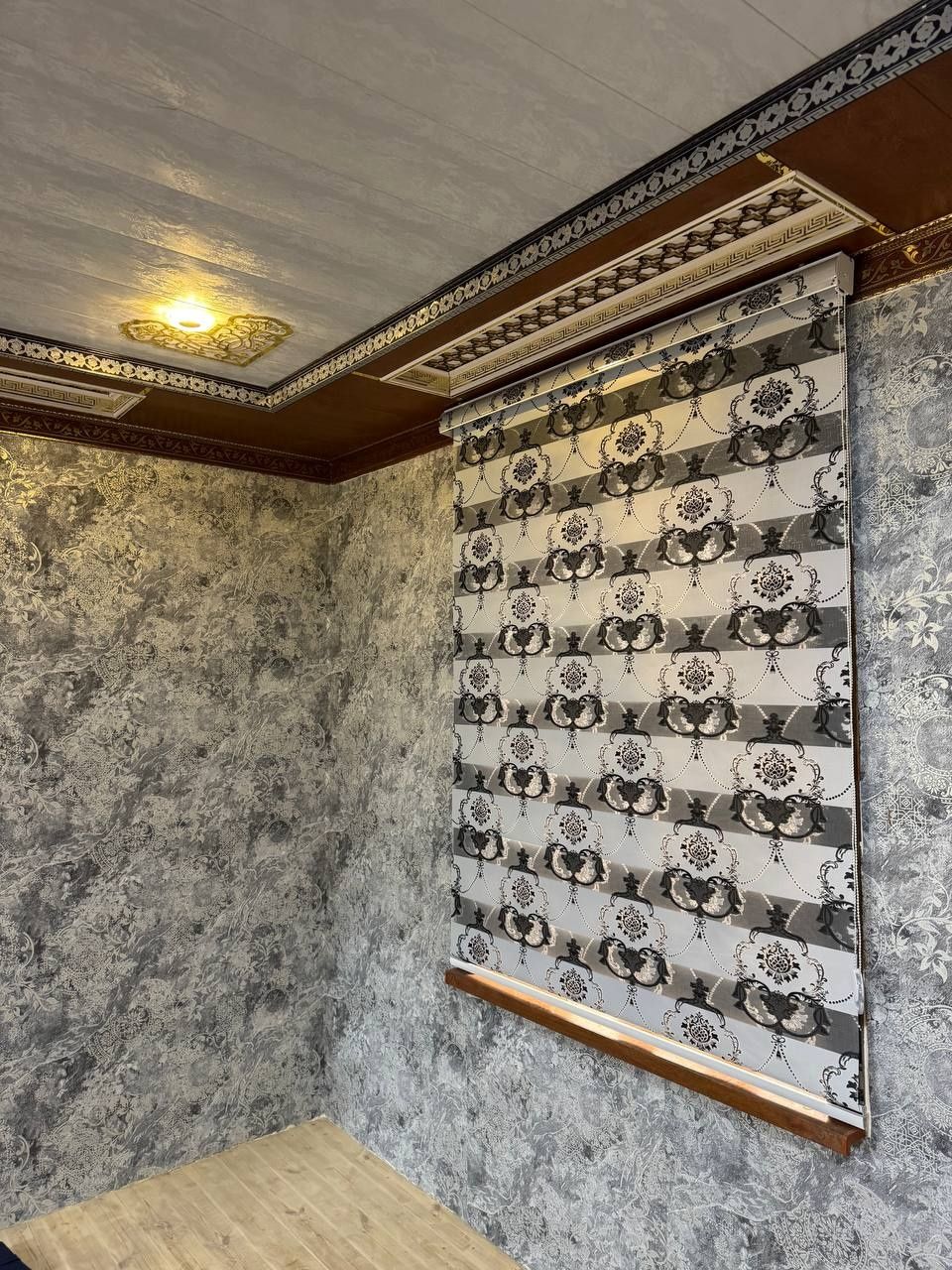 Jalyuzi pardalari xar xil dizayinlarda . Ofis va uyingiz uchun.