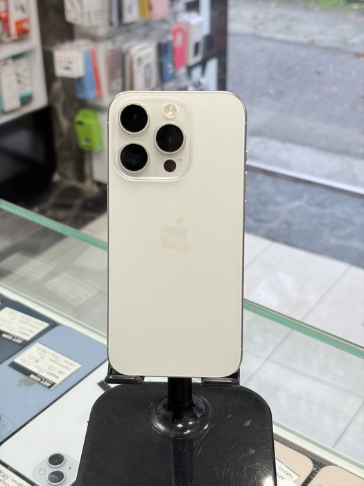 Apple iPhone 15 Pro 256GB White Titanium