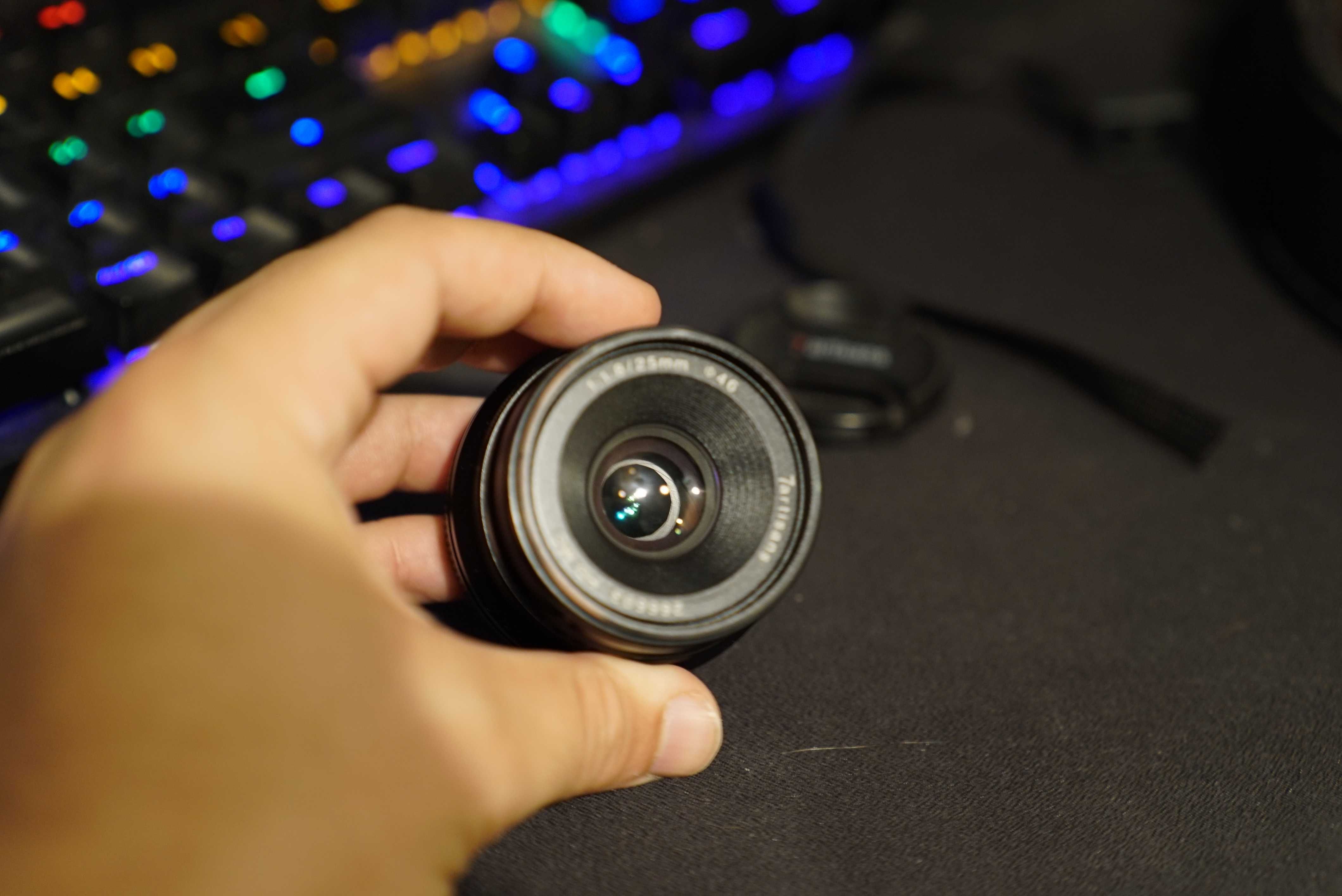 Canon M50 MK II с китов обектив + обектив 7artisans 25mm f/1.8