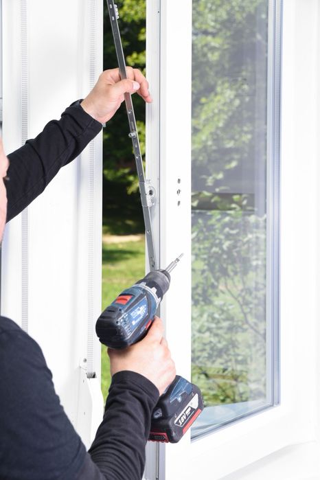 Ремонт и регулировка окон