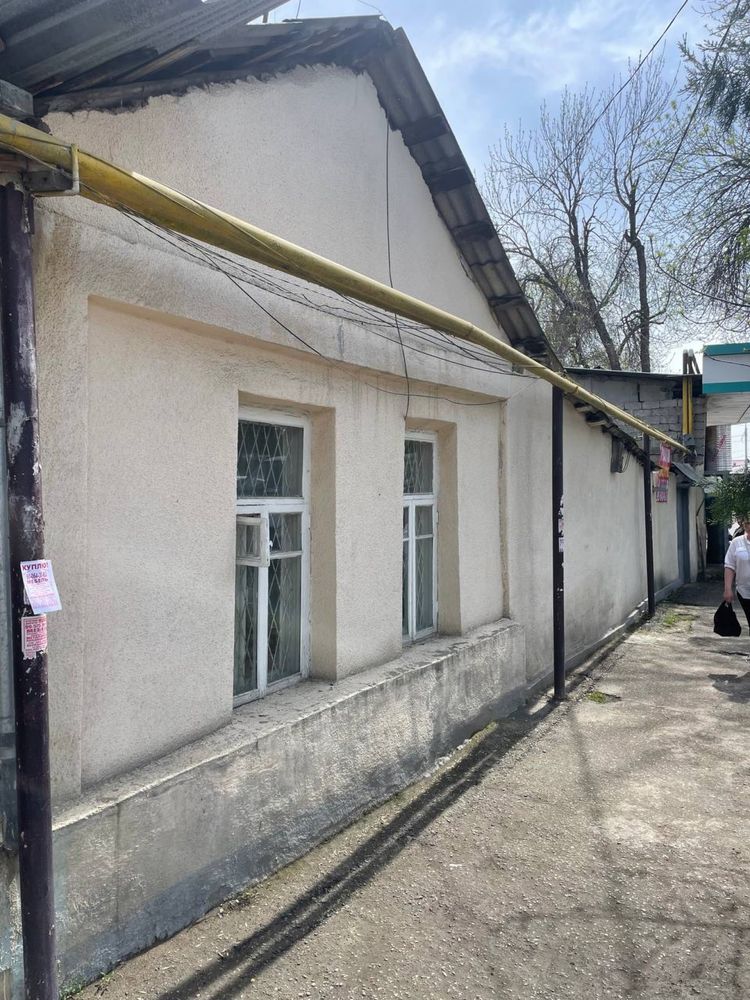 Продается дом Миробадском районе 5,8 сотки фасад 15 метров цена догово