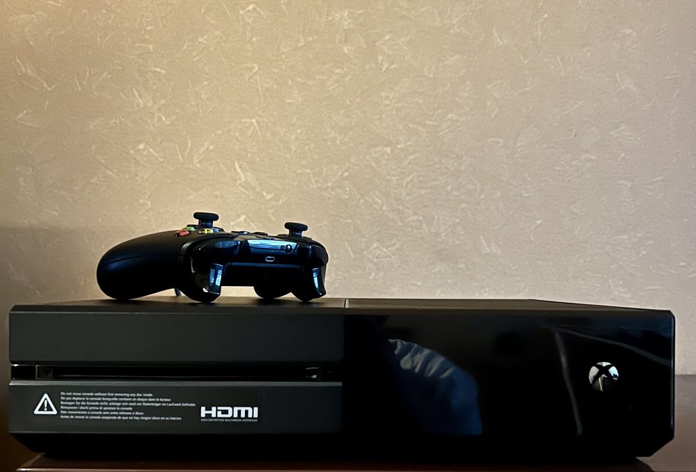 Xbox one 500GB+16 игри