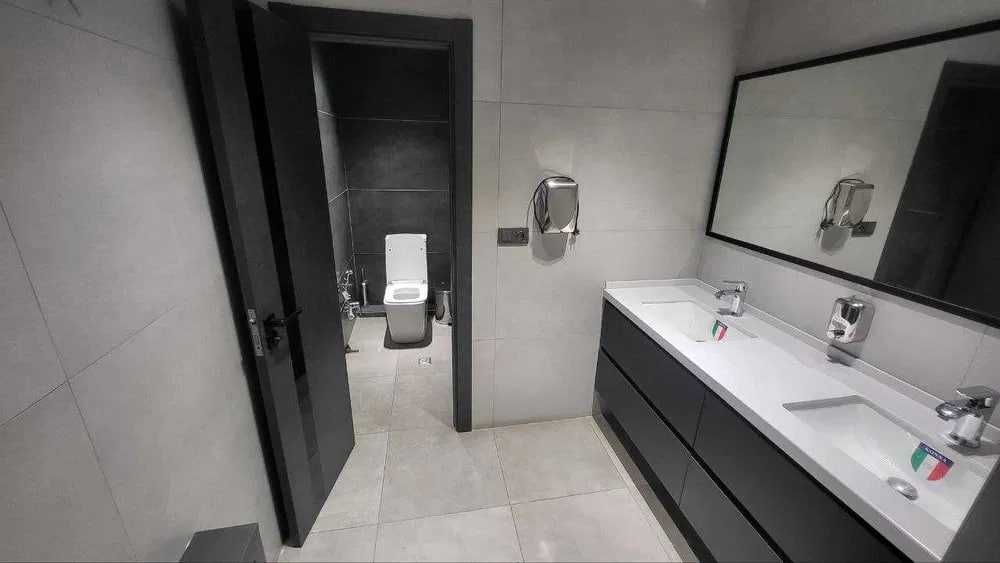 Аренда офиса в бизнес центре, Ц-6