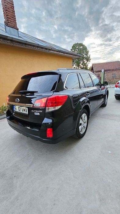 Vând Subaru Outback 2.0 Diesel 4x4