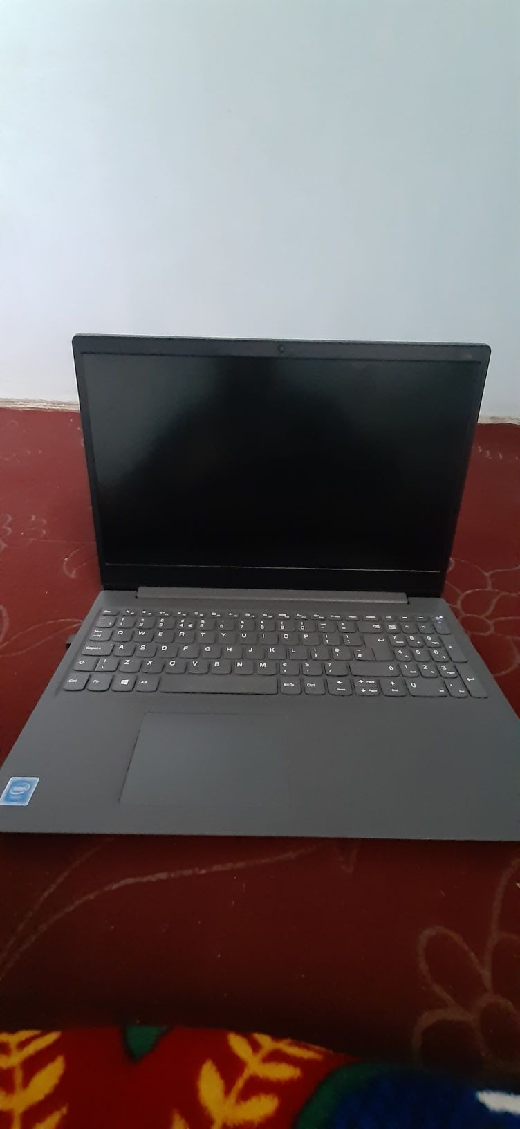 Noutbuk lenovo v14 v15